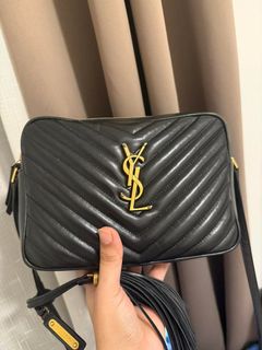 (Category: ) located in . Submitted by Myclosetdeclutter (Listing ID 1420962275, Image 1). Description: .