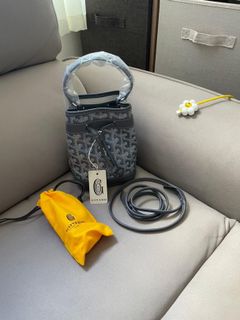 （分類：）位於 。 由 luxesher 提交（商品編號 1421574867，圖片 1）。簡介： 。