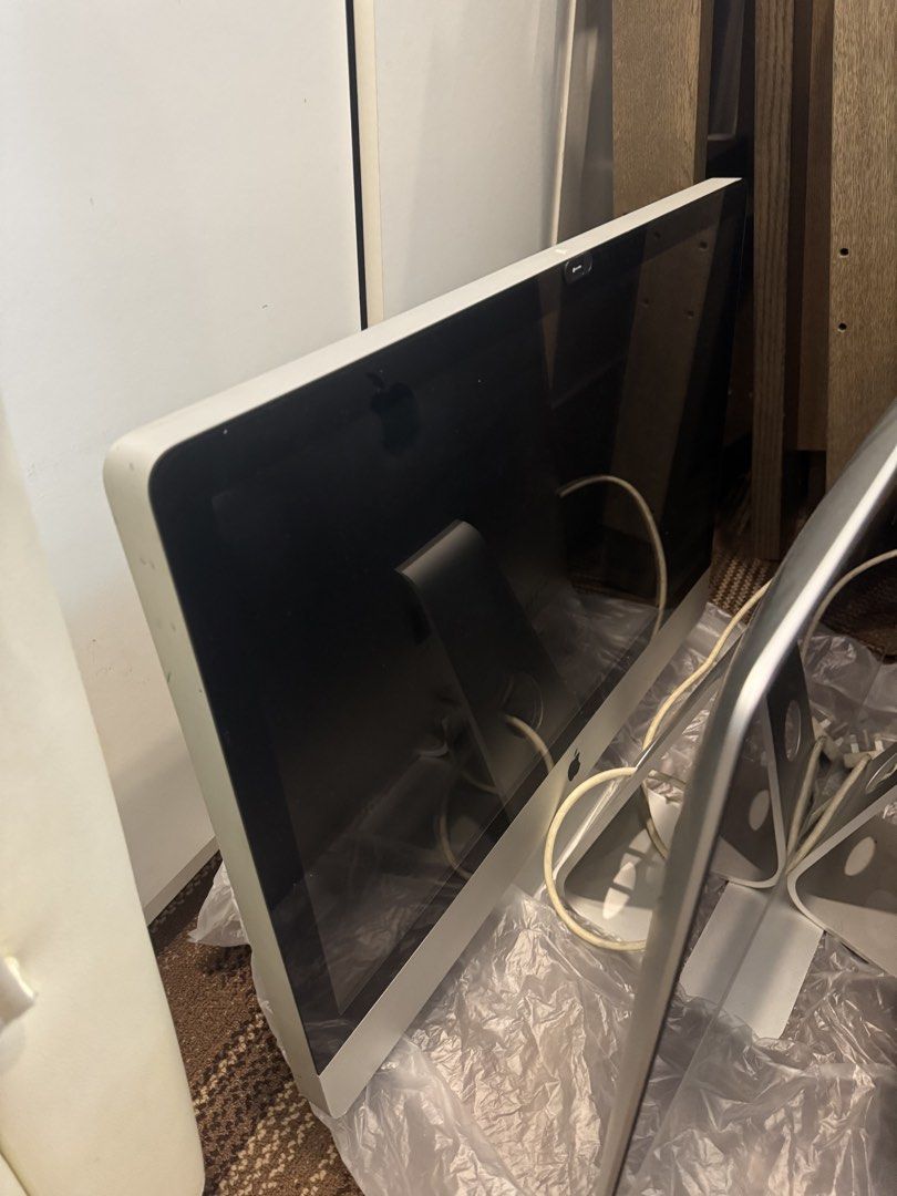 Apple iMac Monitors - Multiple Available65605131029891112