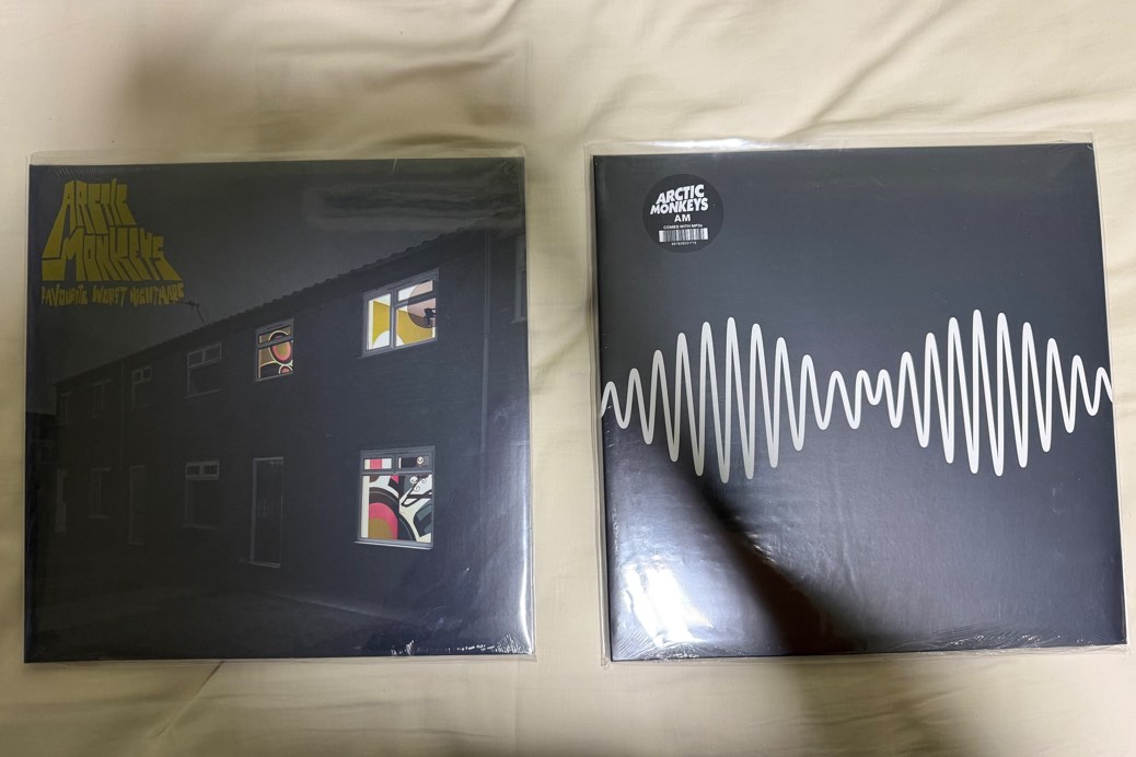 Arctic Monkeys Vinyl - AM & Favourite Worst Nightmare, Hobbies & Toys ...