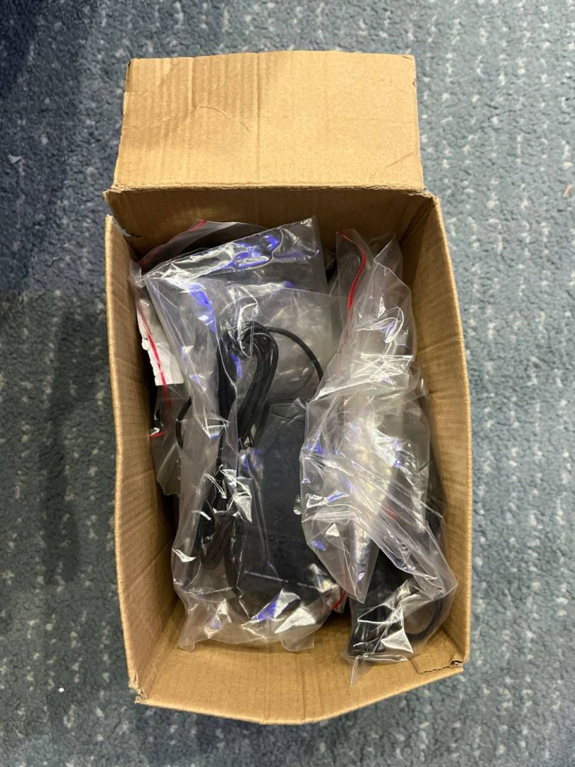 Assorted Mice (Category: Mouse & Mousepads) located in Singapore. Submitted by c_h236 (Listing ID 1421533074, Image 1). Description: 5 dollars each.