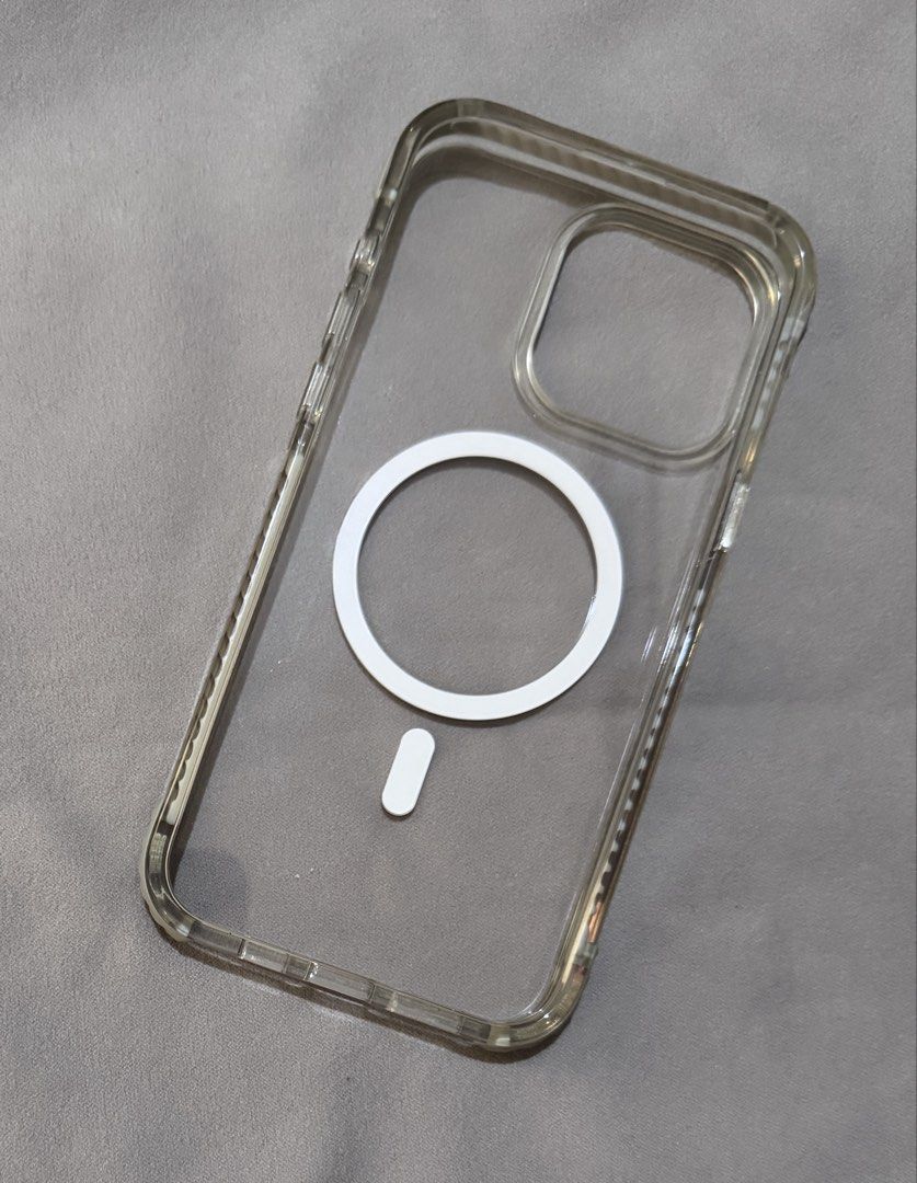 Aukey Urban Guard Clear Case for Iphone 15 Pro Max (Category: Cases & Sleeves) located in Pasig City. Submitted by getstuffph (Listing ID 1421553865, Image 3). Description: Clear case for Iphone 15 pro max Like new With box Bought for 1k.