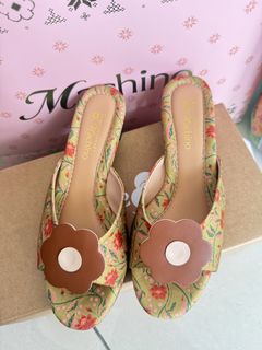(Category: ) located in . Submitted by nadtpreloved (Listing ID 1421479536, Image 1). Description: .