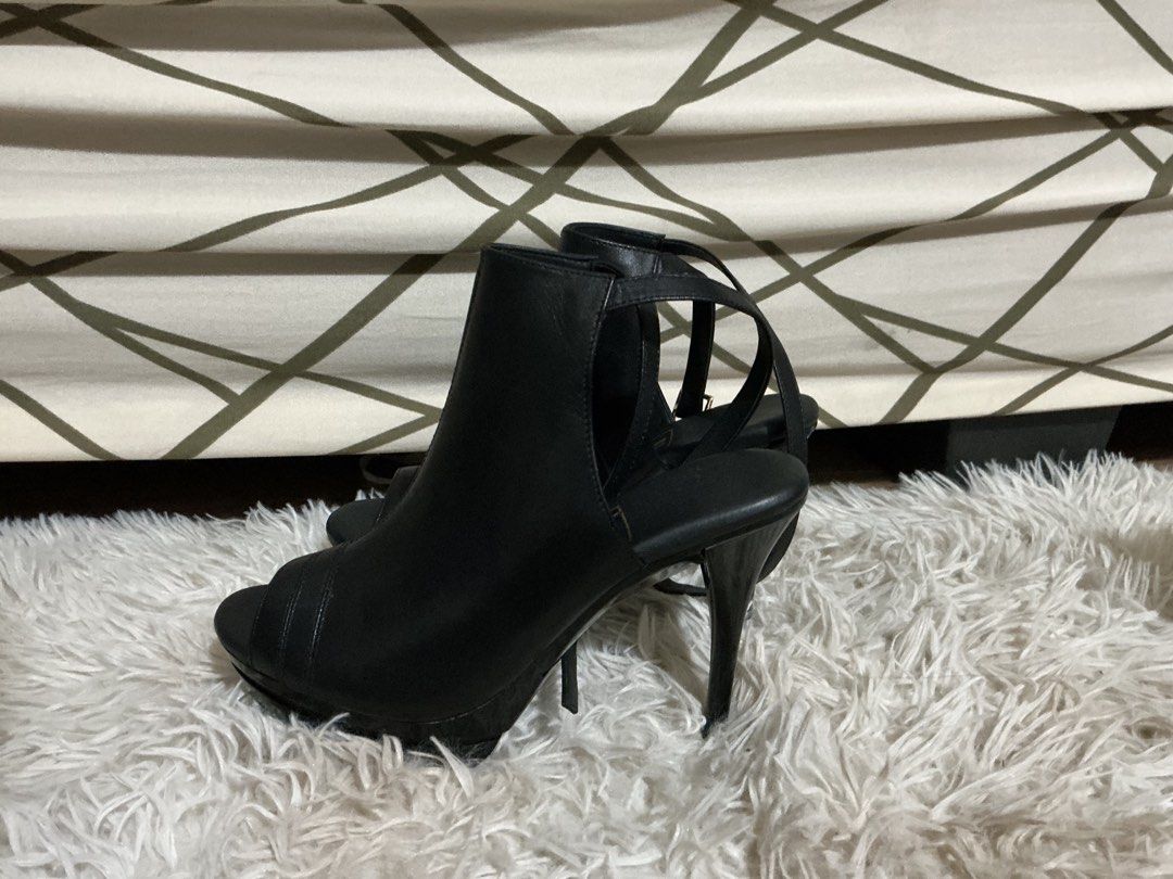 Black Peep Toe Heels (Category: Heels) located in Cavite. Submitted by mxdesiree (Listing ID 1421557229, Image 3). Description: - Black peep-toe heels - Ankle strap with gold buckle - Platform sole - Stiletto heel - Sleek, modern design - Ideal for special occasions.
