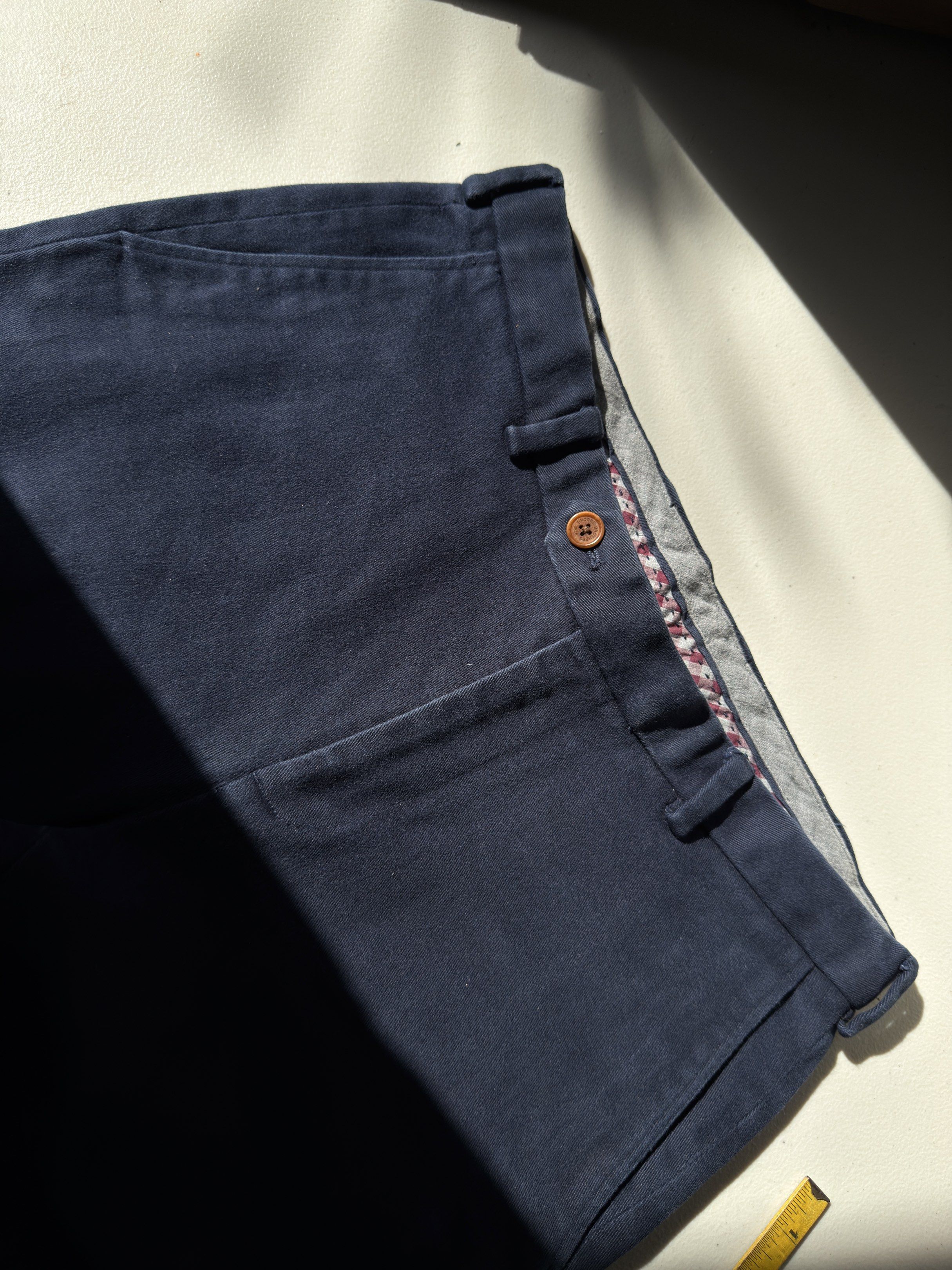 Brooks Brothers Pants (Category: Jeans) located in Bulacan. Submitted by streethrifter (Listing ID 1421501701, Image 3). Description: Brooks Brothers Milano Pants 📏 Size Waist: 34” (fits up to 36) Length: 40” Leg Opening: 7.5” Tag Size: 35/30 🧸 Condition Like new • No fading • No distressing • No holes or scratches • Color rate: 10/10 🎨 Color/Pattern Navy blue ✨ Features • Milano slim fit silhouette • Premium tailored finish • Clean and struct