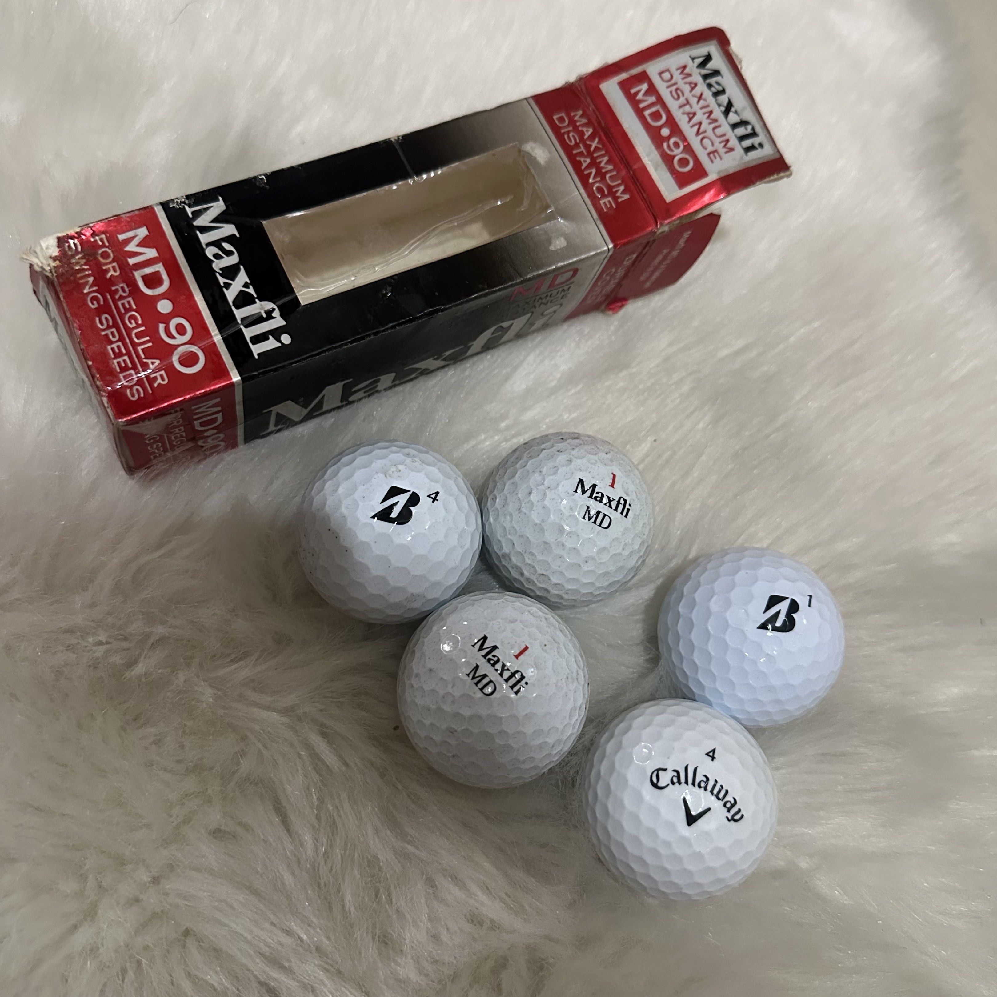 Bundle Maxfli MD-90 Golf Balls (Category: Golf) located in Cavite. Submitted by fiarteau (Listing ID 1421508571, Image 1). Description: - Golf ball set includes: - Maxfli MD-90 (with original box) - Bridgestone - Callaway - Designed for regular swing speeds. - Includes multiple golf balls..