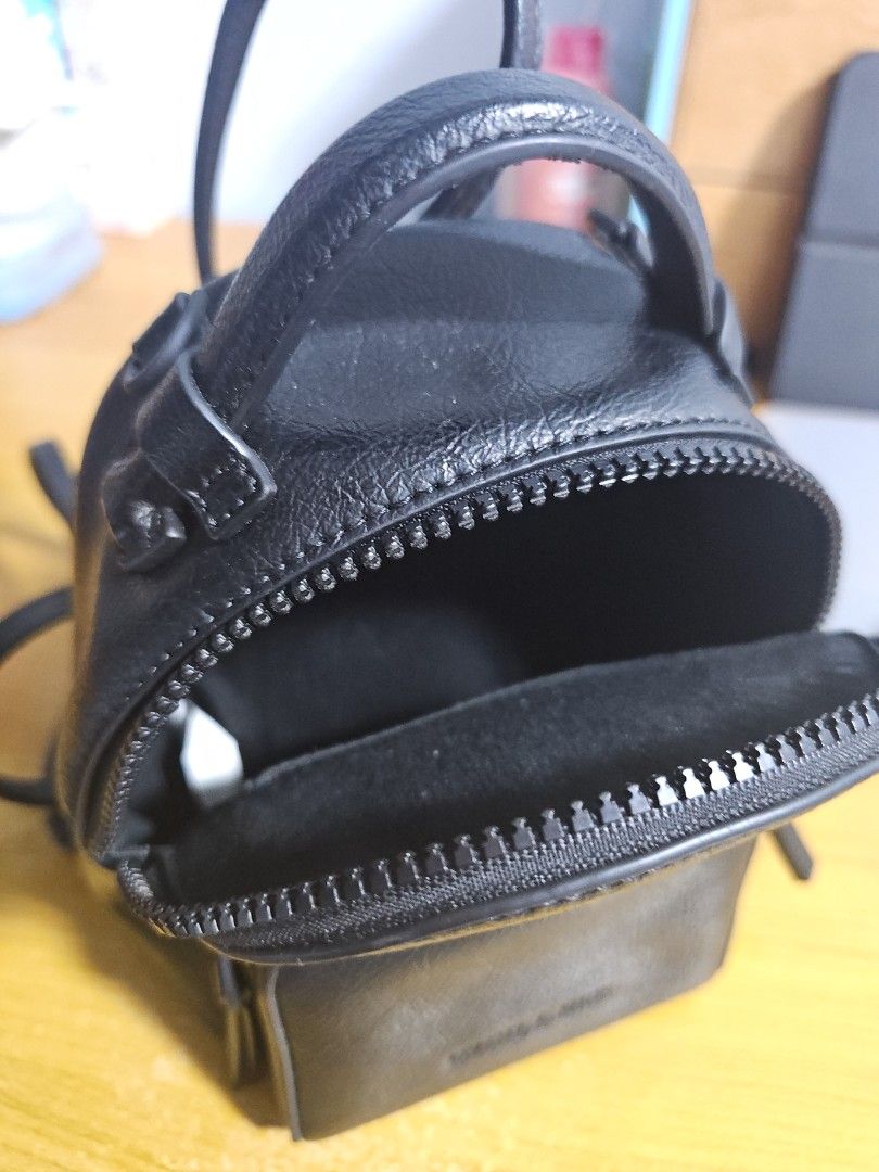 lululemon logo strap bag Shop Aztecs
