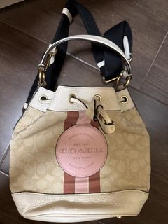 （分類：）位於 。 由 tingg331 提交（商品編號 1421596459，圖片 1）。簡介： 。
