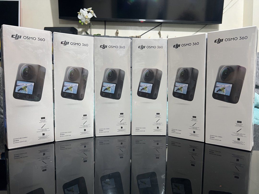 DJI Osmo 360 Adventure Combo (Category: Cameras) located in Quezon City. Submitted by amenix (Listing ID 1421478483, Image 2). Description: BRAND NEW DJI Osmo 360 Adventure Combo. - Compact action camera. - Features a 360-degree camera. - Includes a screen. - Perfect for immersive videos and photos. - Adventure Combo version. - Comes in original packaging. 📍San Juan Metro Manila .