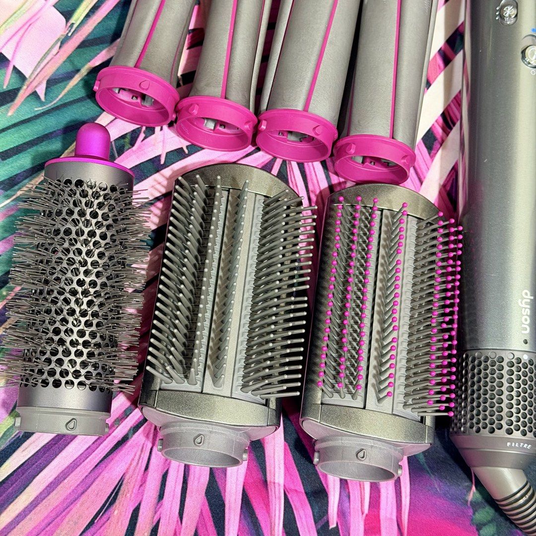 Dyson Airwrap v1 (Long Barrel version) (Category: Hair) located in Cainta. Submitted by skylove.ph (Listing ID 1421512894, Image 3). Description: Dyson Airwrap v1 – Long Barrel No box | Original from Hong Kong 💰 ₱12,500.