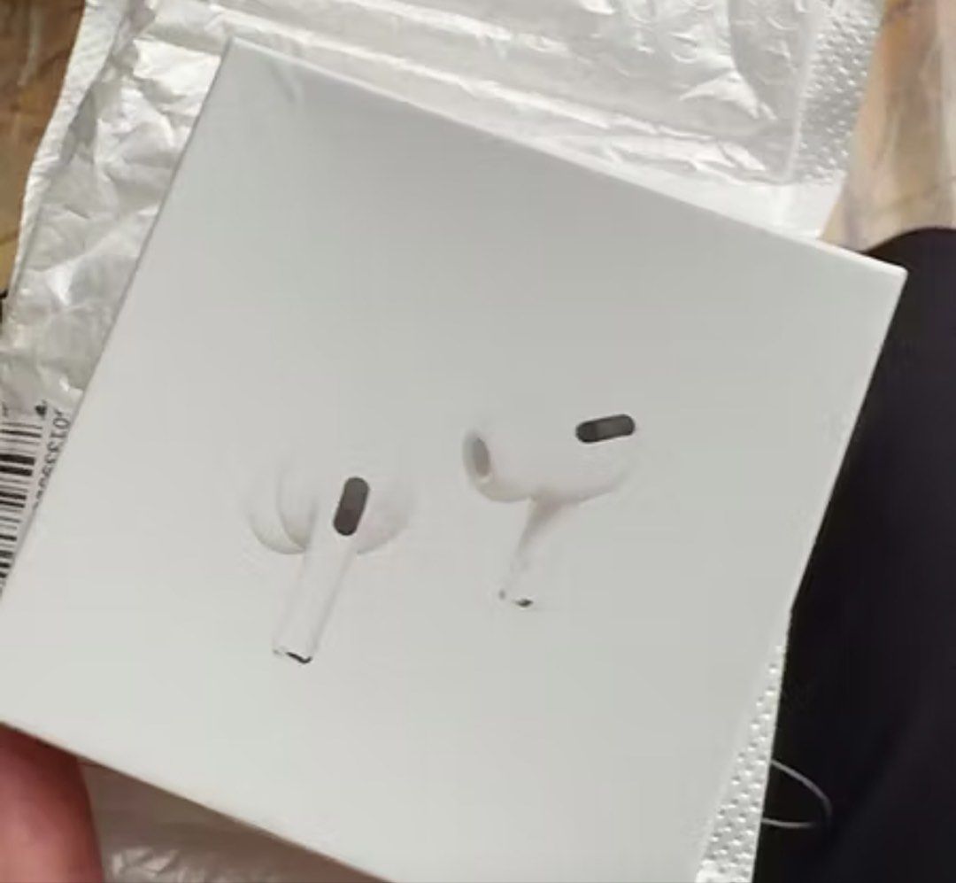 Earbuds65561378541185110