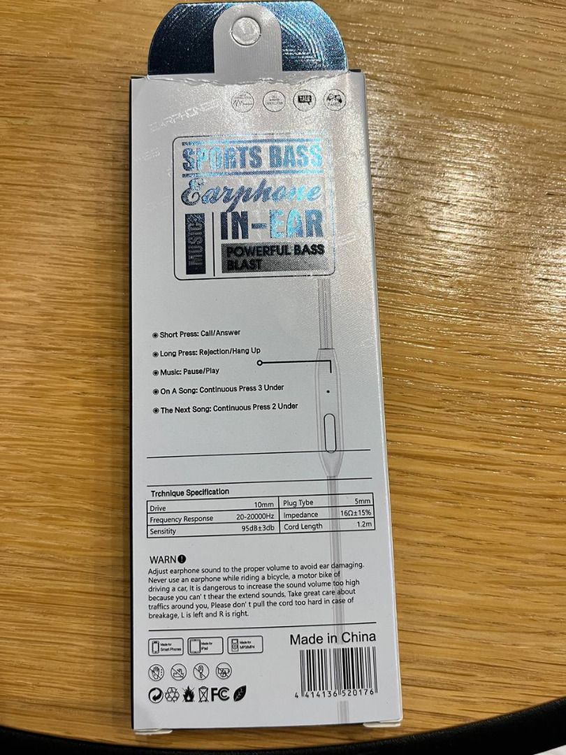 Earphones65561379264386111