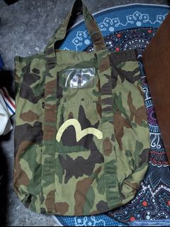(Category: ) located in . Submitted by WardrobeUnggul (Listing ID 1421540471, Image 1). Description: .