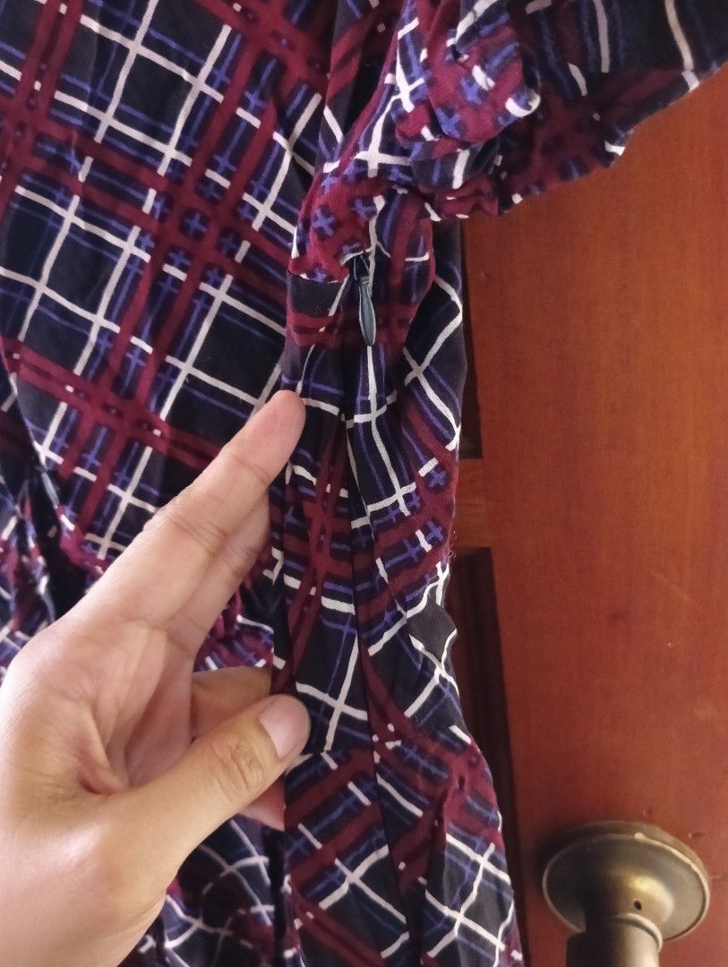 Forever 21 Plaid Dress (Category: Dresses) located in Santa Rosa. Submitted by amiraamara (Listing ID 1421525719, Image 3). Description: - Plaid dress in red, black, and white - Size: M - Features short sleeves and a collared neckline - Button-down front - Fitted waist - Side zipper detail.
