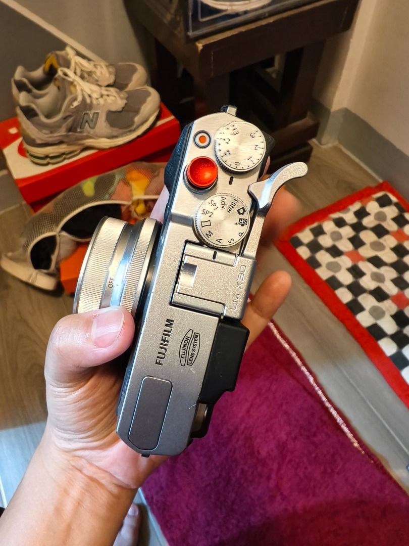 Fujifilm X30 (basa po muna sa description) (Category: Cameras) located in Caloocan City. Submitted by aamramos-99076 (Listing ID 1421514836, Image 3). Description: - Fujifilm X30 digital camera - Includes: camera body, lens cap, charger, battery, SD card, camera case, and camera bag - Stylish silver and black design - Built-in lens - Rear screen for settings display For sale Fujifilm x30 (wla na pong box) Includes 2 extra batts with charger Leath
