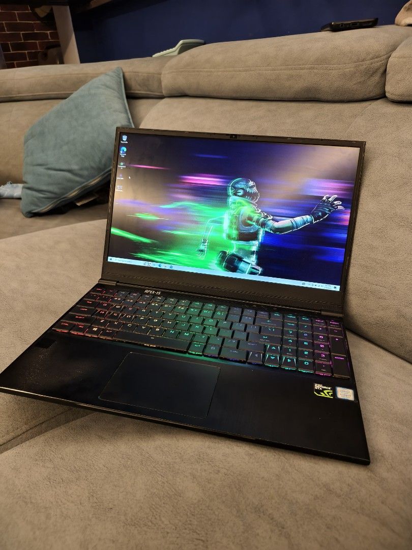 Gaming Laptop - Aftershock65561371658499111