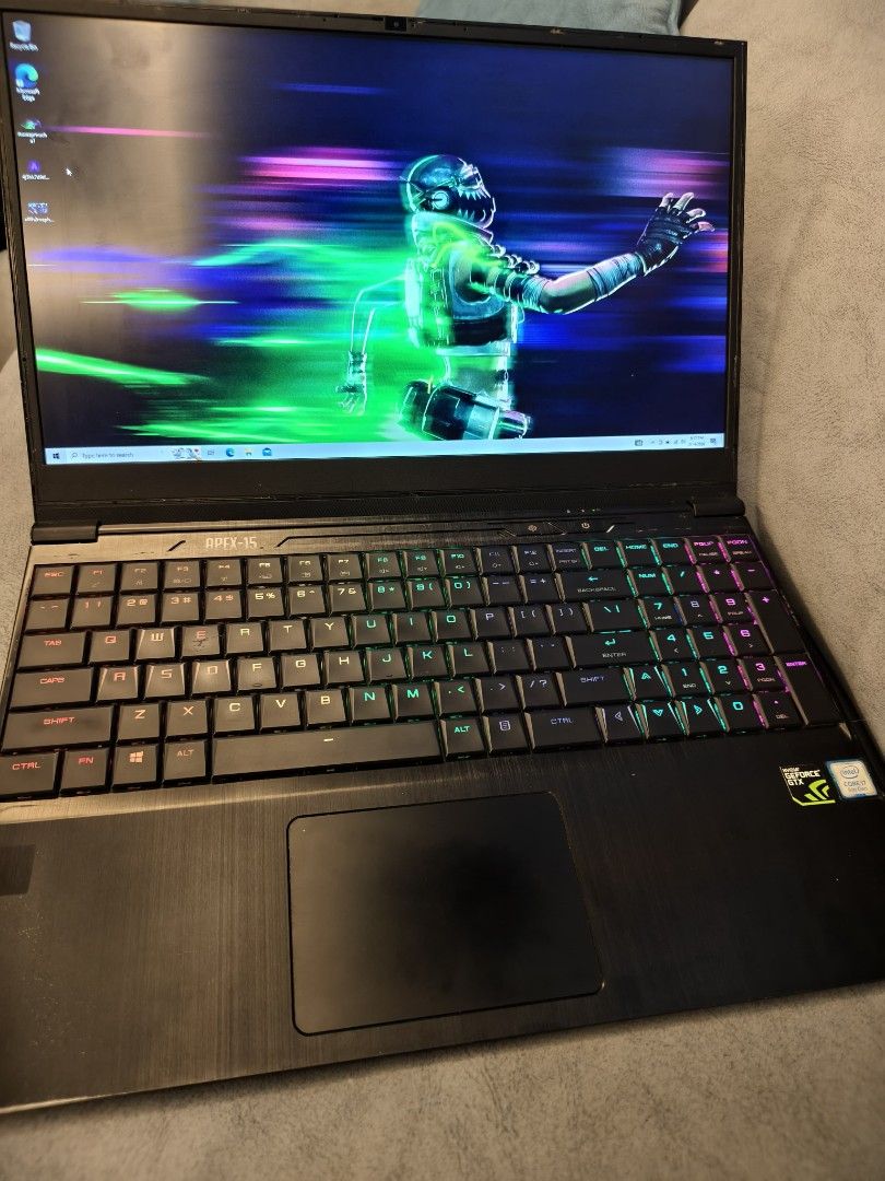 Gaming Laptop - Aftershock65561371658499110