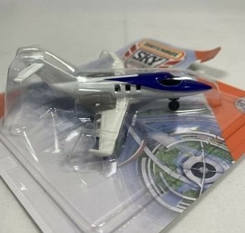 Honda jet airplane, Matchbox (Category: Vehicle & Diecast Models) located in Santa Rosa. Submitted by rheitan (Listing ID 1421473406, Image 1). Description: Matchbox, Honda jet airplane diecast Matchbox Sky Buster series Brand new metal + plastic parts.