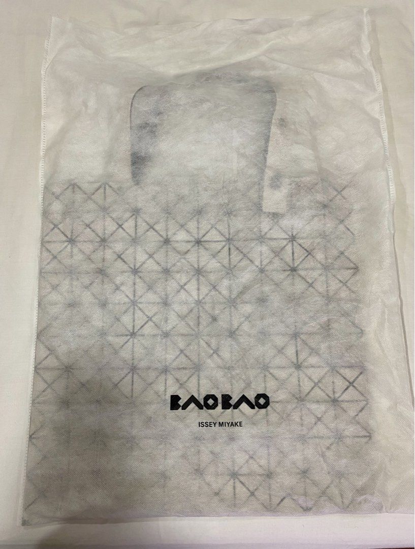 Issey Miyake Bao Bao Tote Bag (Category: Tote Bags) located in Las Pinas. Submitted by mrcps (Listing ID 1421494935, Image 2). Description: Large tote bag Geometric panelled design (matte finish) Open top Guaranteed Authentic Comes with dustbag and tag Never used, no flaws With free bag insert Rfs- decluttering .