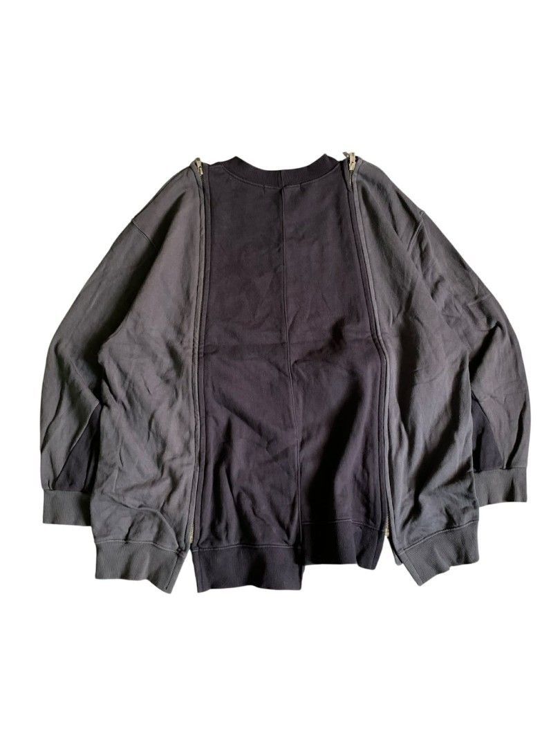 Latte 2 Tone Reworked Sweatshirt (Category: Coats, Jackets and Outerwear) located in Abucay. Submitted by whitebmt (Listing ID 1421573921, Image 3). Description: 25.5 Width ‎27.5 Length ‎Can fit XL boxy ‎No Issue ‎Excellent Condition ‎10/10 Color Rate.
