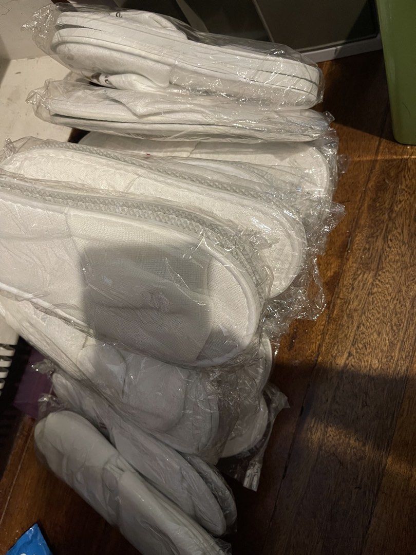 LOT 18 PCS HOTEL SLIPPERS BNEW (Category: Slippers and slides) located in Rizal. Submitted by angelicious3 (Listing ID 1421489856, Image 2). Description: .