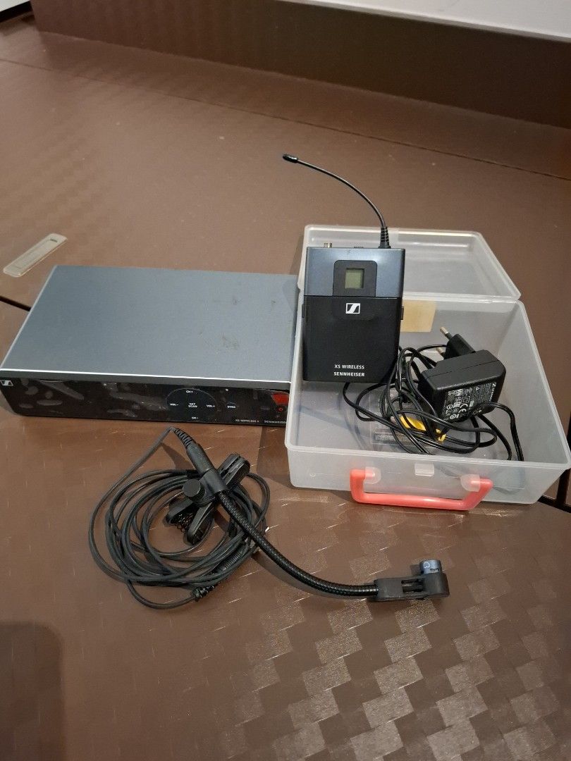 Sennheiser Wireless Microphone System