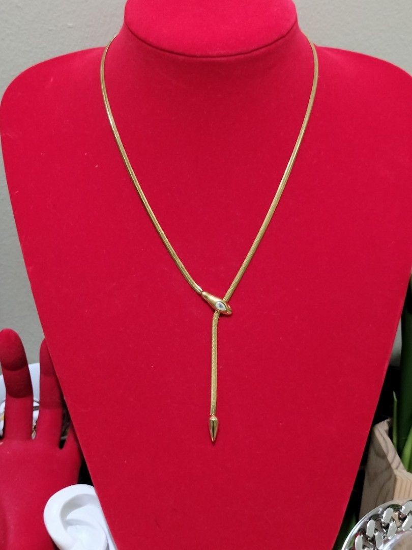 Serpentine Necklace (Category: Necklaces) located in Candelaria. Submitted by jewels_by_mace (Listing ID 1421522679, Image 2). Description: - Gold-tone necklace - stainless steel - hypoallergenic -for everyday use.