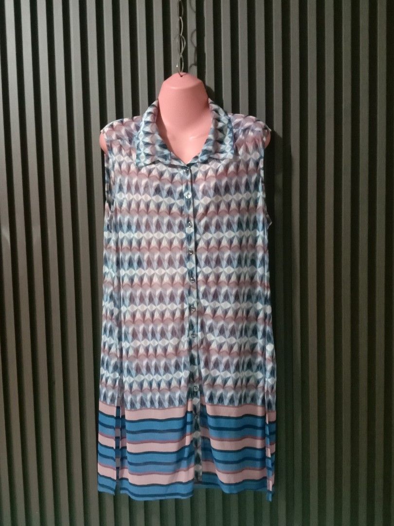 Sleeveless Summer dress top (Category: Sleeveless) located in Mandaluyong City. Submitted by ireneipt_21 (Listing ID 1421469798, Image 1). Description: see thorough. Dress top Summer dress.