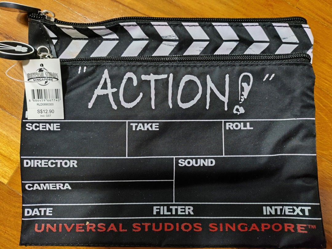 Universal Studios Singapore Clapperboard Pouch, Men's Fashion, Bags ...
