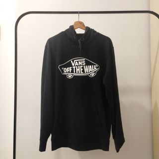 (Category: ) located in . Submitted by neko_thrifting (Listing ID 1421506203, Image 1). Description: .