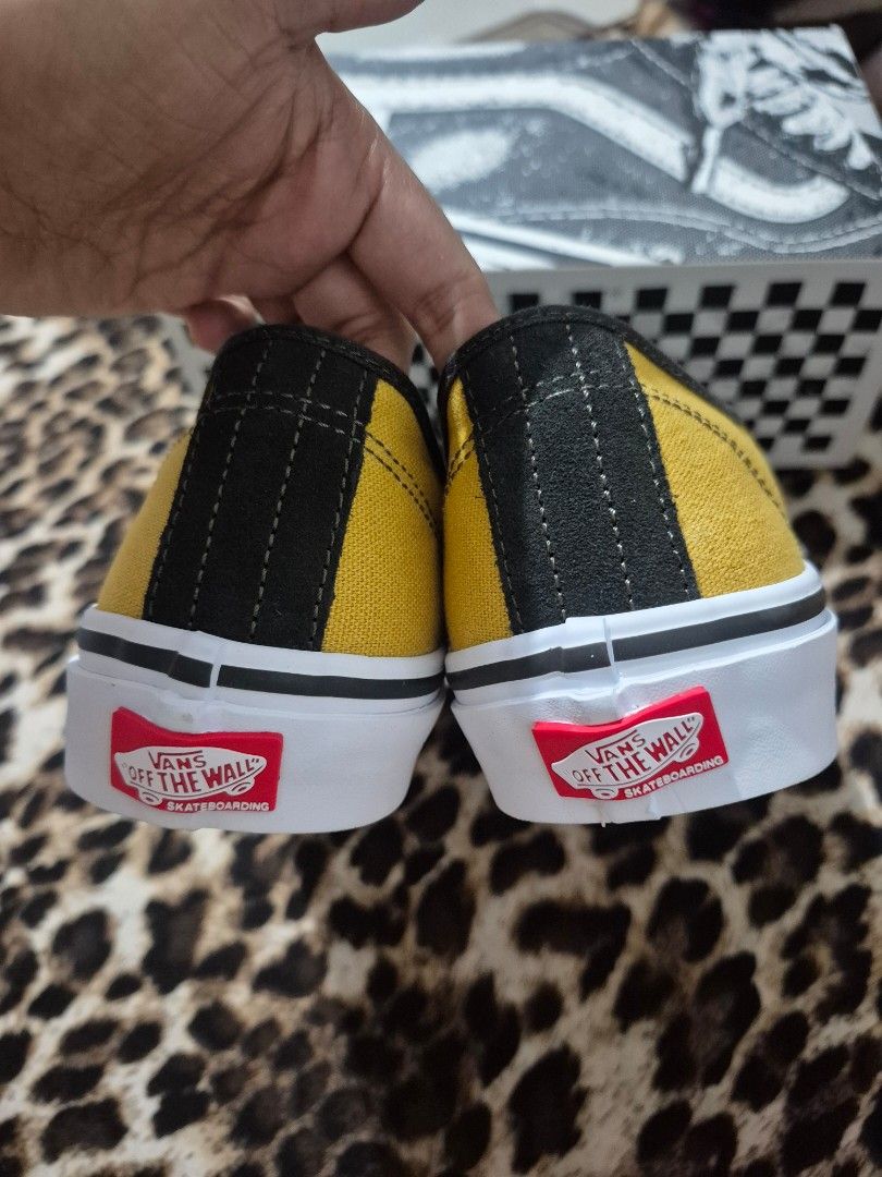 Vans Skate Authentic Fade Black/Mustard (Category: Sneakers) located in Caloocan City. Submitted by danahsaur (Listing ID 1421597306, Image 2). Description: - Vans Skate Authentic shoes - Color: Black and Mustard - Size: UK 7 / EUR 40.5 / CM 26.0 - Classic lace-up design - White sole - Brand new, never worn - Includes original box.