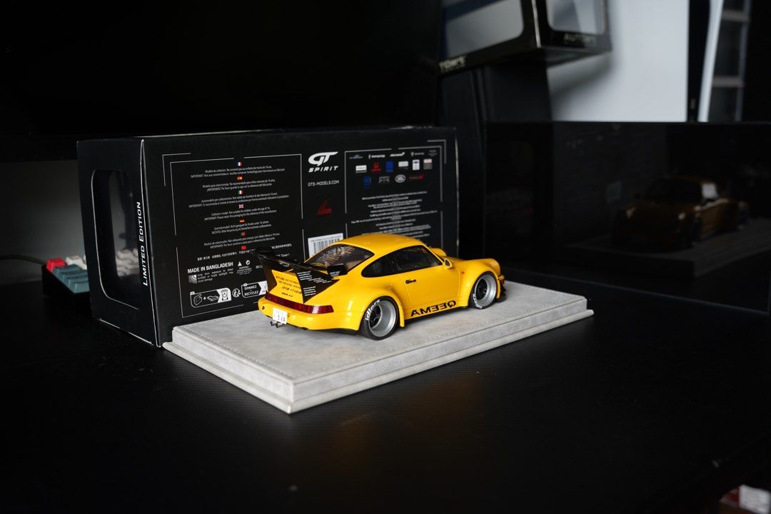 1:18 Porsche 911 964 RWB QEEMA, Hobbies & Toys, Toys & Games on Carousell