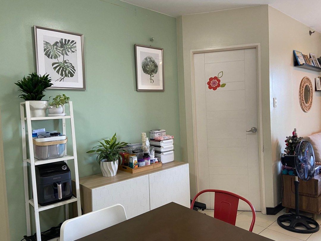 3BR Unit with Parking @ The Amaryllis for Rent (Category: Apartments & Condos) located in Quezon City. Submitted by sweetpea26 (Listing ID 1421745587, Image 2). Description: 3-Bedroom Condo Unit for Rent at The Amaryllis – Quezon City Comfortable and spacious 3-bedroom condo unit at The Amaryllis by DMCI Homes, centrally located in Quezon City, ideal for families or professionals. Unit Features: • Well-proportioned 3-bedroom layout • Bright livin