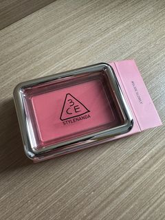 （分類：）位於 。 由 yecccats 提交（商品編號 1419037998，圖片 1）。簡介： 。