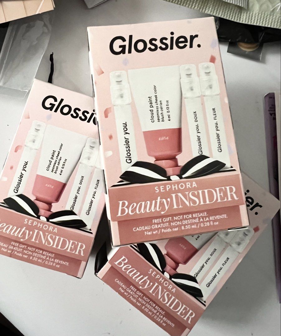 4pc Set Glossier Sephora Beauty Insider Set (Category: Fragrance & Deodorants) located in Quezon City. Submitted by hanjehfinds (Listing ID 1421670808, Image 2). Description: Actual photo posted Brand new never used or tested All items are guaranteed Brand new Authentic and Original Last Price Already! No more haggling! Item located in Novaliches. Shipping via Lalamove/J&T Express Sorry Cant do meetups! YSL Gift with Purchase Dior Lancome Estee O