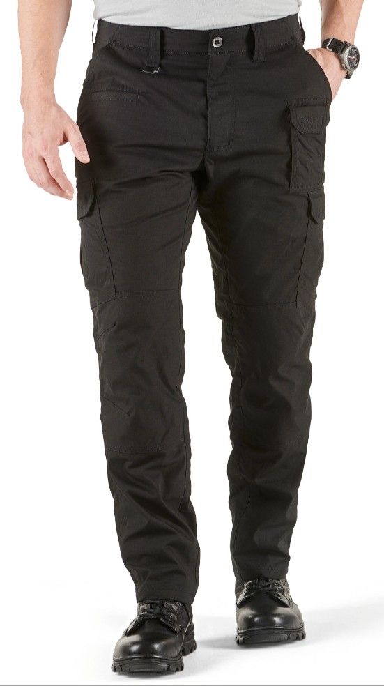 5.11 Tactical 74512-724A BR Pro Pant (authentic) (Category: Activewear) located in Cebu City. Submitted by westleygics18 (Listing ID 1421746310, Image 3). Description: 5.11 Tactical 74512-724A BR Pro Pant (authentic) As New Condition Size 30-32 Waistline Length 38 inches Dm.