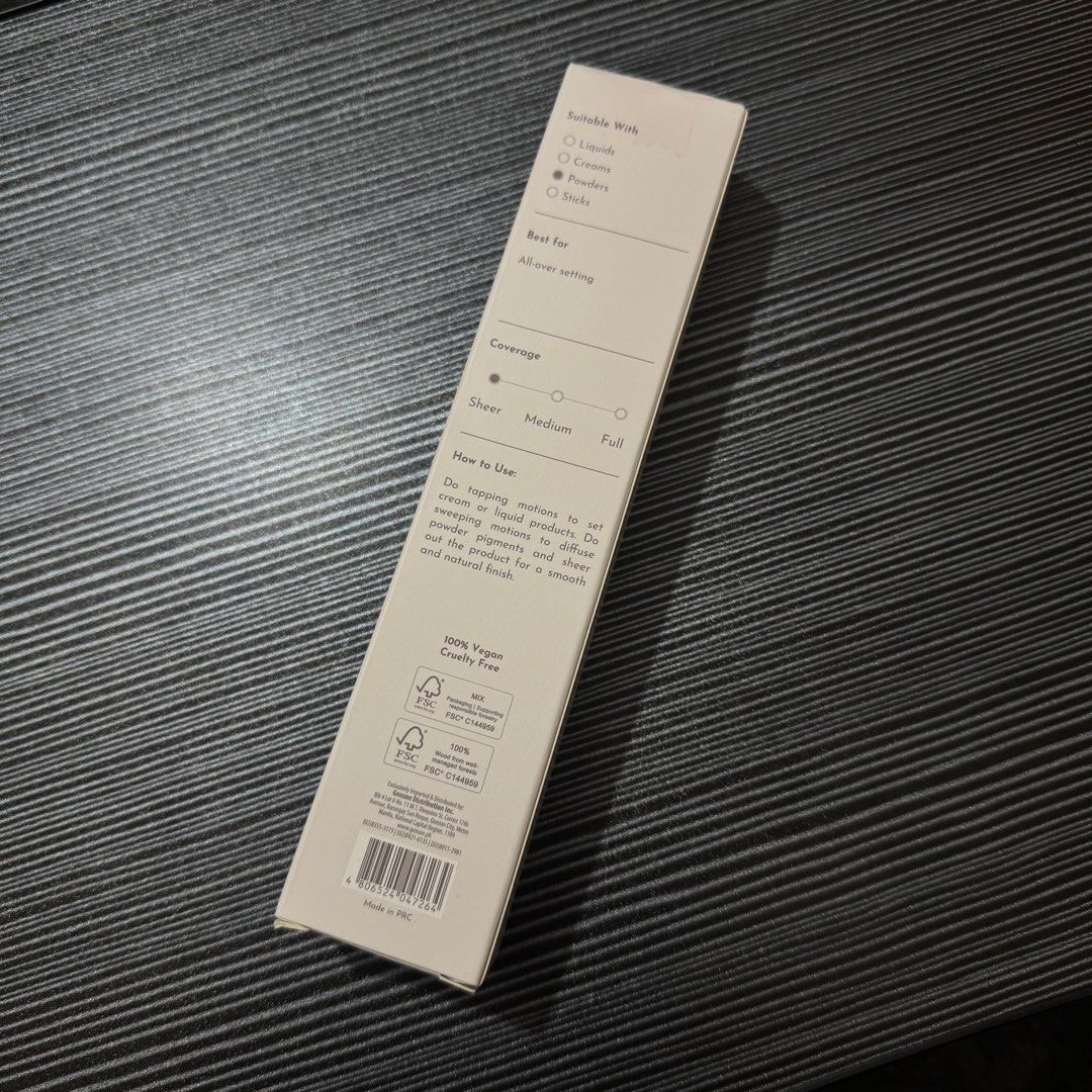 Absidy Tapered Setting Face Brush (Category: Makeup) located in Tuba. Submitted by rawr.club (Listing ID 1421640070, Image 3). Description: - Absidy Tapered Setting Face Brush - Designed for all-over setting - Suitable for liquids, creams, and powders - Made with premium quality, vegan bristles - Provides a smooth, natural finish - 100% vegan and cruelty-free Shipping via J&T.