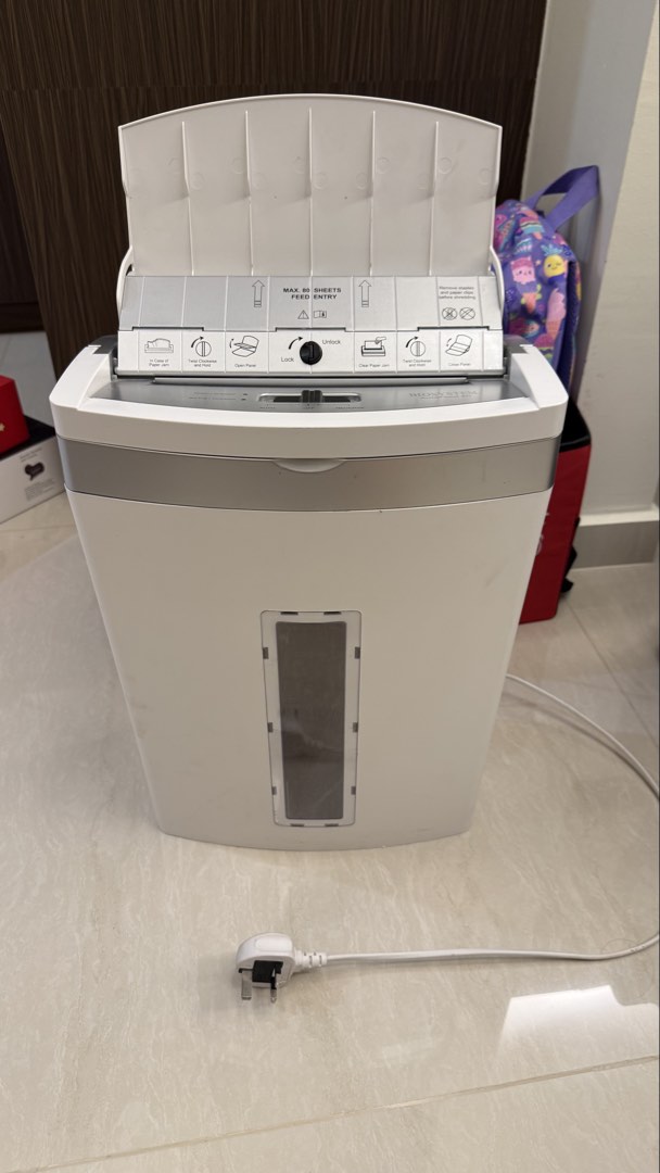 Biosystem AutoFeed 80 Paper Shredder, Computers & Tech, Office ...