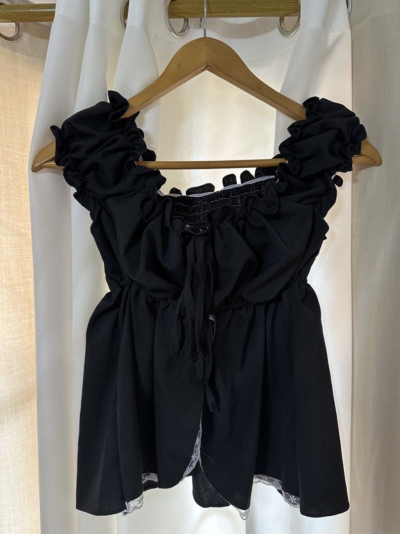 BLACK RUFFLE TOP LACE DETAILS (TOP ONLY!) (Category: Others Tops) located in Mandaluyong City. Submitted by lhnsrn (Listing ID 1421704342, Image 2). Description: 🤍 black ruffle top with lace details 🤍 bought it sa vietnam (pasabuy) 🤍 og price is 500+ plus pasabuy fee (never been used, washed only) 🤍 rfs : decluttering (super dami ko ng clothes) .