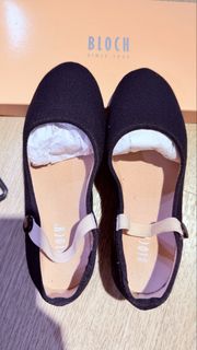 (Category: ) located in . Submitted by rainieyue (Listing ID 1421674549, Image 1). Description: .