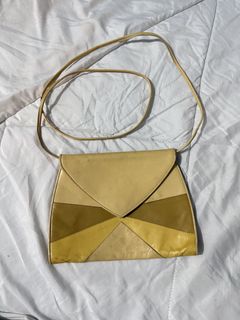 (Category: ) located in . Submitted by xothrifts (Listing ID 1421720802, Image 1). Description: .