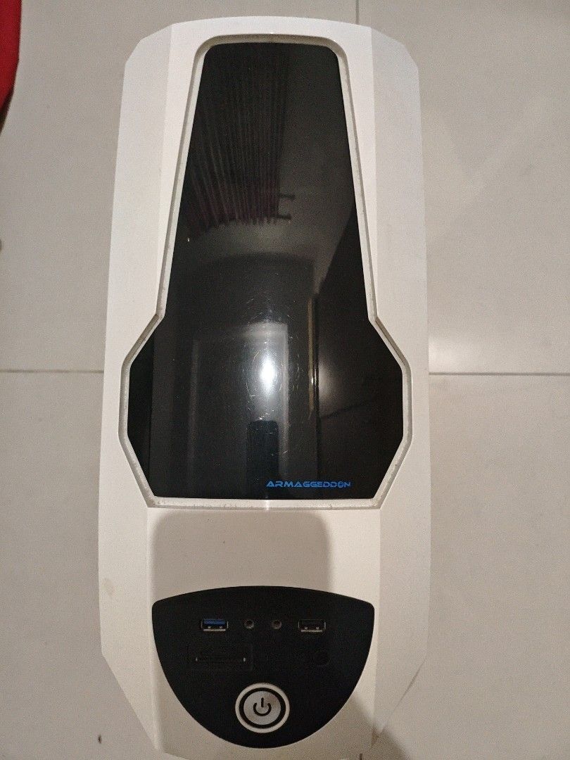 Casing PC (Kategori: Bagian Komputer & Aksesoris) berada di Jakarta Pusat. Dikirim oleh 2ndn3w (ID iklan 1421789261, Gambar 1). Deskripsi: casing PC.