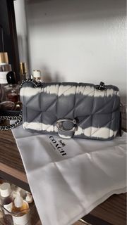 (Category: ) located in . Submitted by macpogi999 (Listing ID 1421789676, Image 1). Description: .
