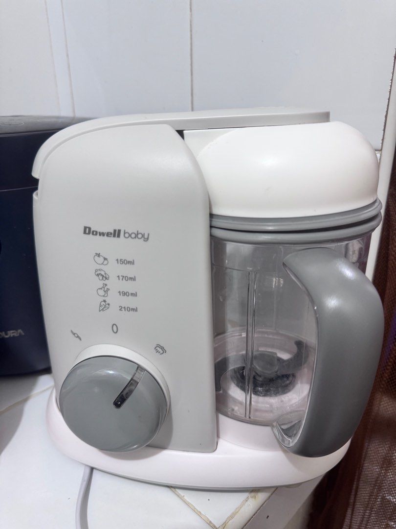 Dowell Baby Food Processor Steamer and Blender (Category: Other Kitchen Appliances) located in Cainta. Submitted by spacesaver1 (Listing ID 1421677363, Image 2). Description: Dowell Baby Food Processor Steamer and Blender RFS: Not using it anymore Issues: Yellowing of the strainer because of steaming carrots and squash 😅 Location: Vist Verde Country Homes, Cainta.