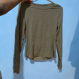 (Kategori: ) berada di . Dikirim oleh teeppreloved (ID iklan 1421763518, Gambar 1). Deskripsi: .