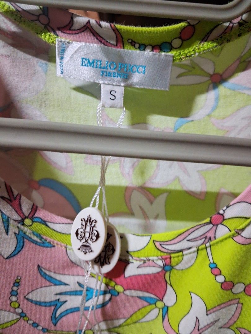 Emilio Pucci (Category: Sleeveless) located in Manila. Submitted by quickturtle-65ba (Listing ID 1421764088, Image 3). Description: never worn.. too small on me. size S.