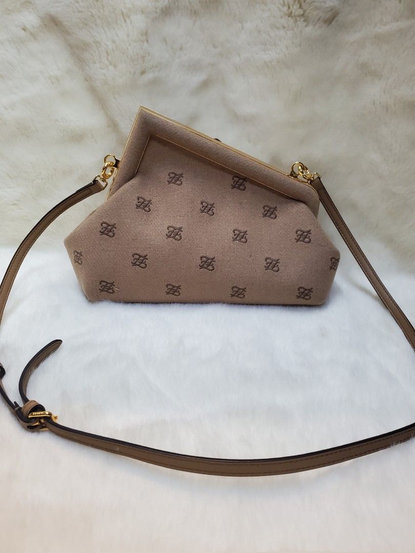 Fendi Sling bag (Category: Luxury Bags & Wallets) located in Manila. Submitted by althearayala0621 (Listing ID 1421660602, Image 1). Description: .