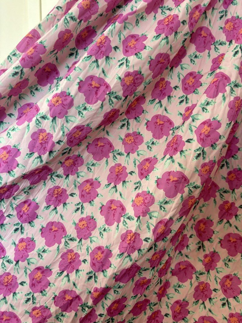 Floral Print Maxi Skirt (Category: Skirts) located in Manila. Submitted by prelovedbymfl (Listing ID 1421641542, Image 2). Description: - Floral print maxi skirt - Features pink and green floral design - Light background - Elastic waistband - Made of lightweight fabric - Flowy silhouette - Ideal for warm weather - fits s-l, stretchy.