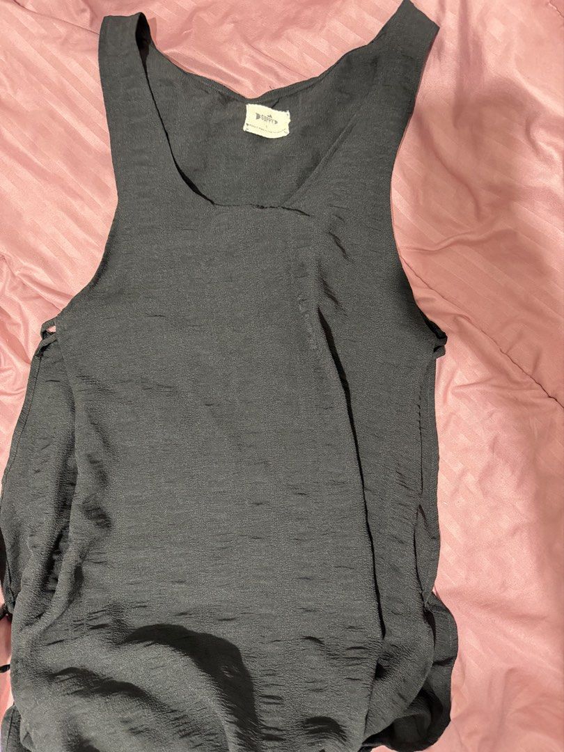 Guppy Ph Brown/Black Beach Cover up (Category: Dresses) located in Cabuyao City. Submitted by zenreid (Listing ID 1421746678, Image 2). Description: - 300 for 2 - Design: Scoop neck and side ties Original price for each: 849 php.