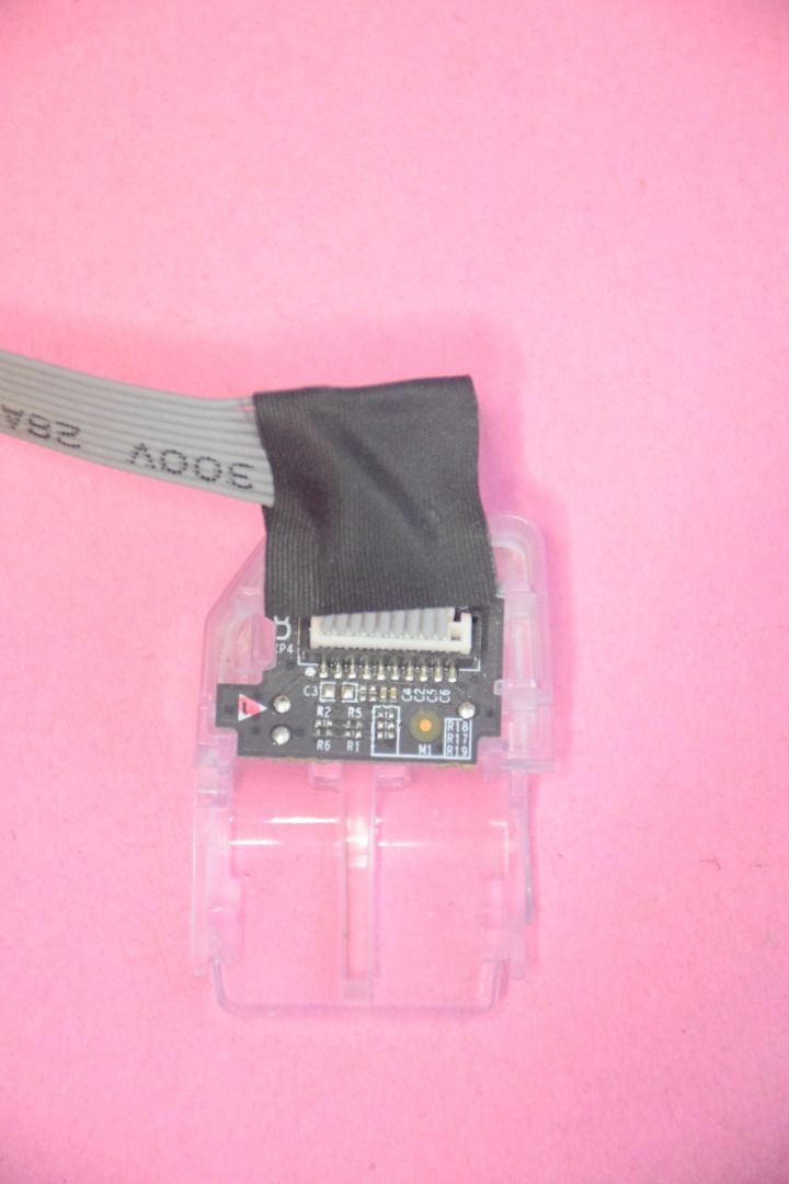 HW-9 PC 0613 with remote for DEVANT 43UHD204 (Category: TV Consoles) located in Caloocan City. Submitted by zinguscooks (Listing ID 1421717425, Image 3). Description: - DEVANT POWER BUTTON/IR SENSOR. WITH REMOTE AND BATTERIES .